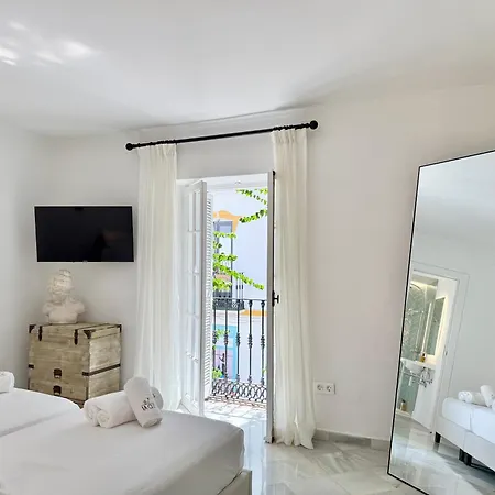 La Cle Boutique Old Town Hotel