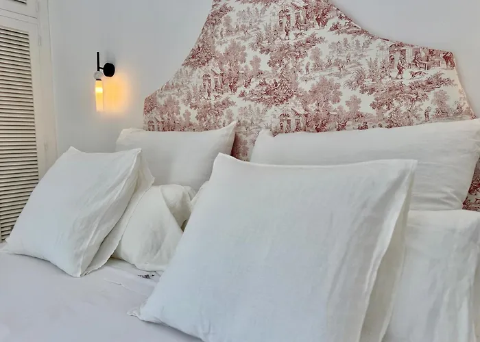 La Cle Boutique Old Town Hotel