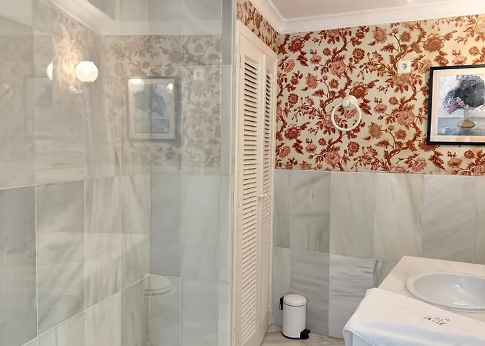 La Cle Boutique Old Town Hotel *