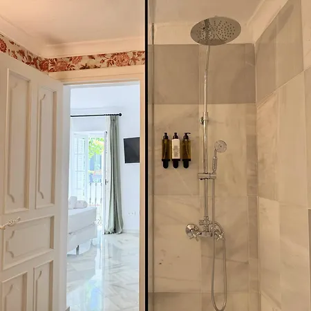 La Cle Boutique Old Town Марбелья